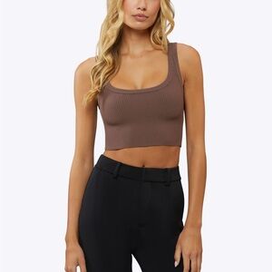 Cuts Coreflex™ Tank Cropped